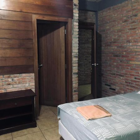 Tavarua Hotel Монтаньита Экстерьер фото