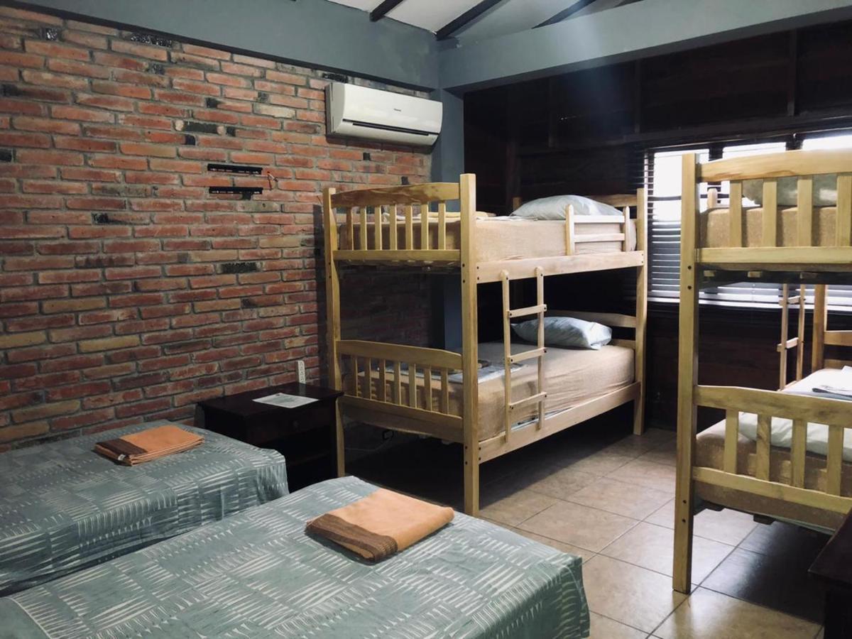 Tavarua Hotel Монтаньита Экстерьер фото